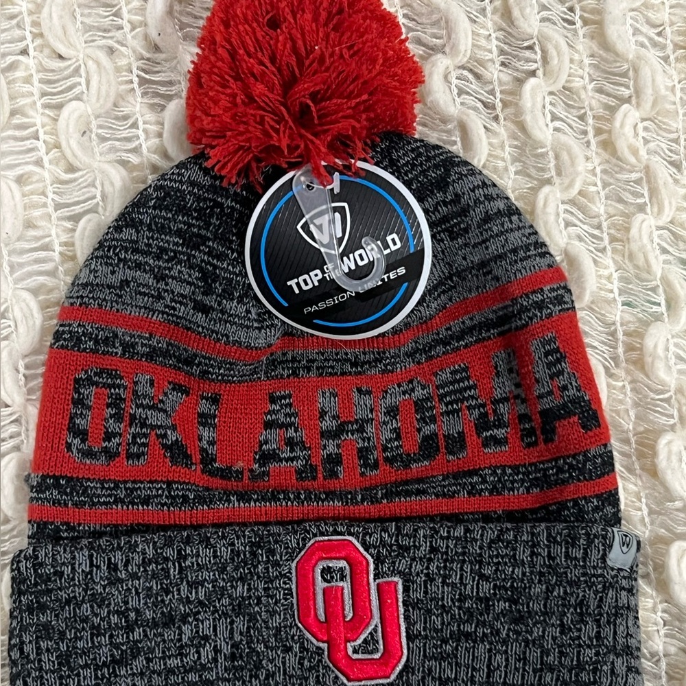 Top of the World Oklahoma University OU Knit Hat with Pom